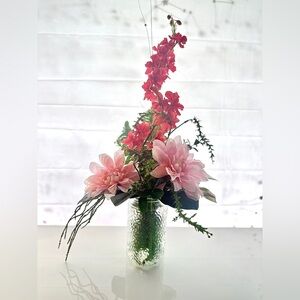 BRAND NEW *Modern* Silk Arrangement w/ Chrome Accents! ADORABLE PIECE